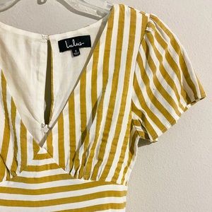 Lulu’s mustard dress